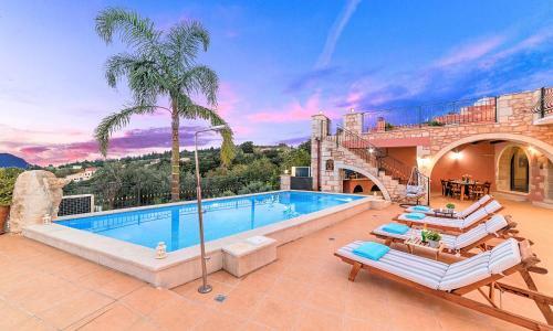 Steve Kois Villa Heated Pool