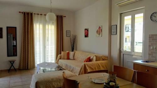 Cozy New Apartments Nea Chora