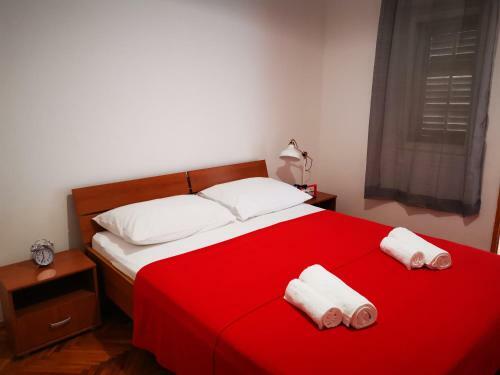 Apartman Lazi?2