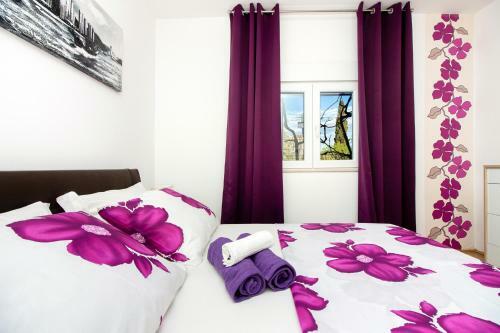 Apartamentos Villa With A Pool Near Split With Magnificent View