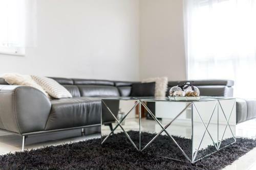 Apartamentos Luxury Suites