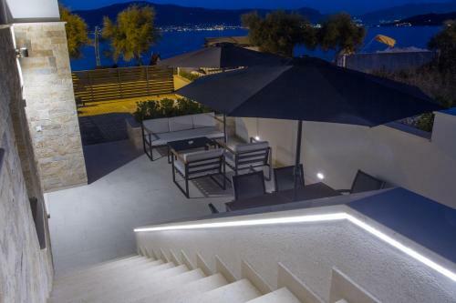 Luxury Poolside Villa