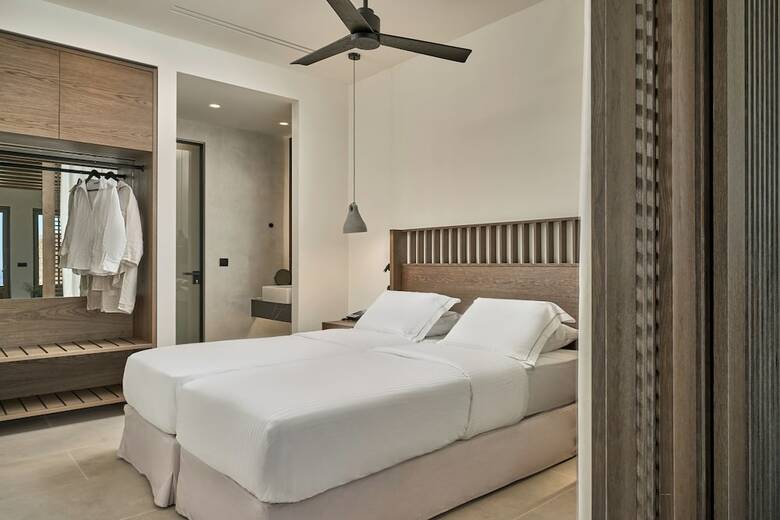 Hotel Ios Palace