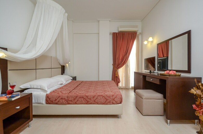 Hotel Aeolis