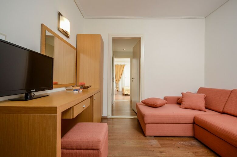 Hotel Aeolis