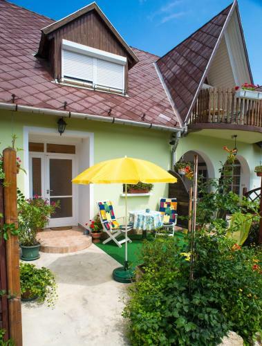 Andrea Apartmanh�z