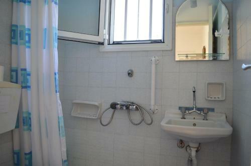 Elli Studios & Apartments