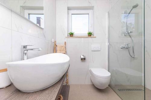 Apartment In Silo/insel Krk 13505