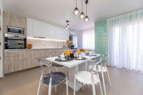 Apartment In Silo/insel Krk 13505