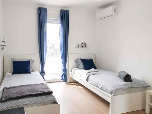Apartment In Silo/insel Krk 36990