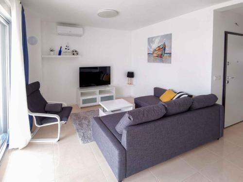 Apartment In Silo/insel Krk 36990