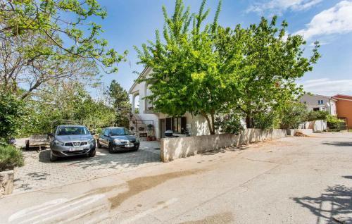 Apartment In Silo/insel Krk 13521