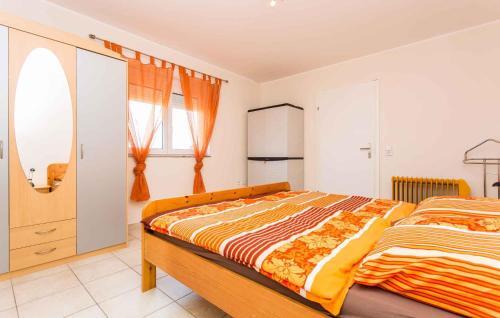 Apartment In Silo/insel Krk 13489