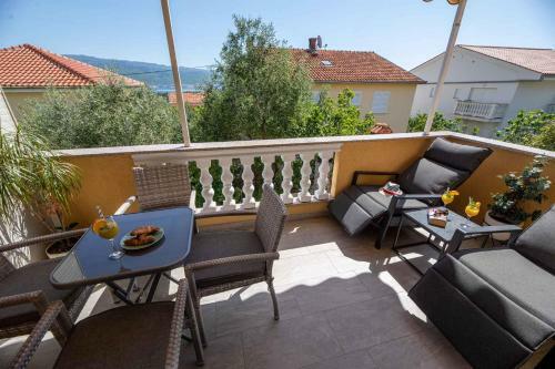 Apartments In Silo/insel Krk 13482