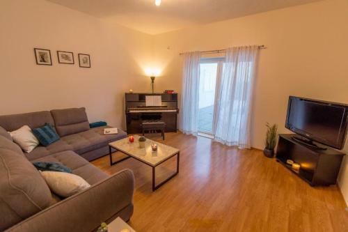 Villa Holiday Home Mirela, Makarska - Studenci