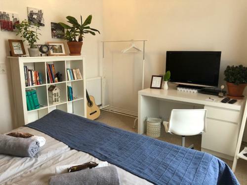 Sera's Guestroom