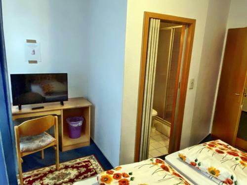 Hostal Mondo Hotel