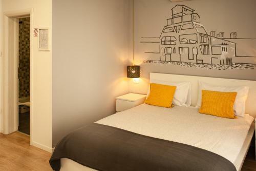 Hostal Sir John's Rooms