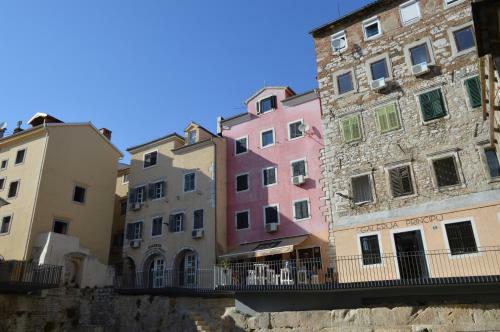 Apartment Evie - Central Historical Quarter