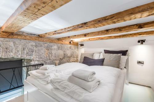 Molo Longo - Central Apartments & Rooms