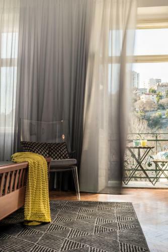 In Flow Apartment