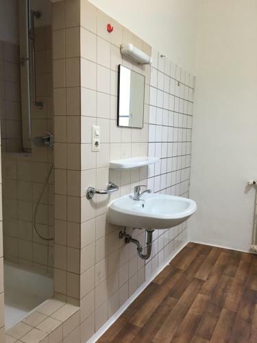 Albergue Pension Anna - Monteurzimmer