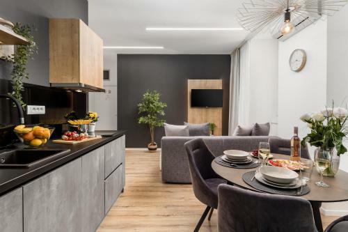 Saint Vitus Apartments With Balcony