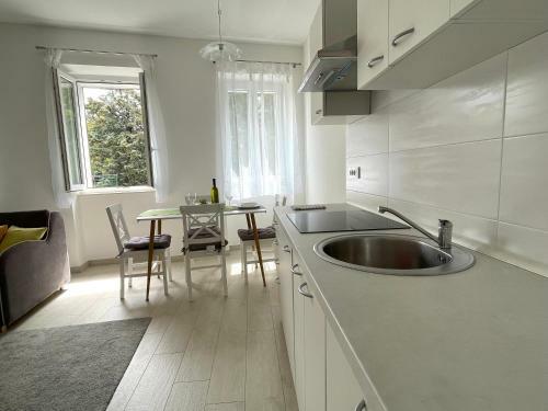 Modern Apartment In The Old Part Of Town