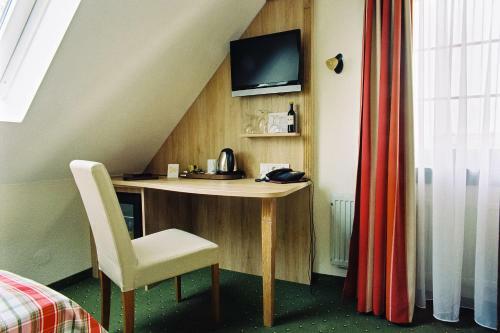Hostal Hotel Garni Schick