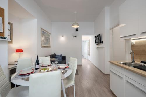 Naval Apartment