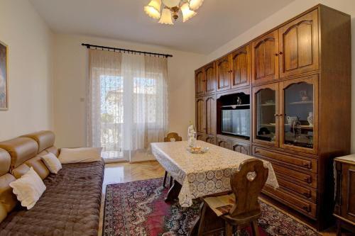 Apartments With A Parking Space Senj - 18633