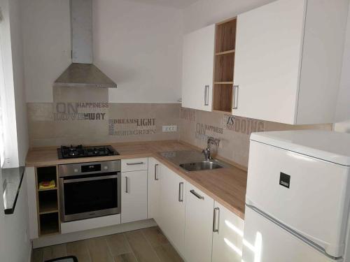 Apartments In Stinjan/istrien 38084