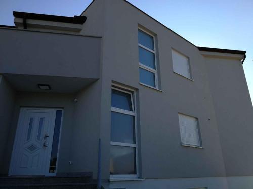 Apartments In Stinjan/istrien 38084