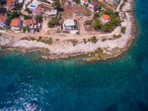 House , Seafront Apartment Pelegrin