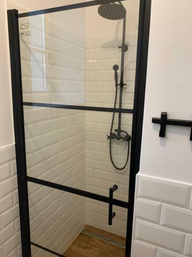 Sz�zesztend?s R�v�szh�z Apartman