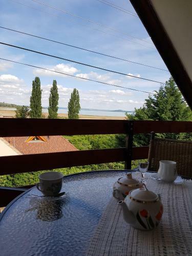 Kil�t�s A T�ra Apartman