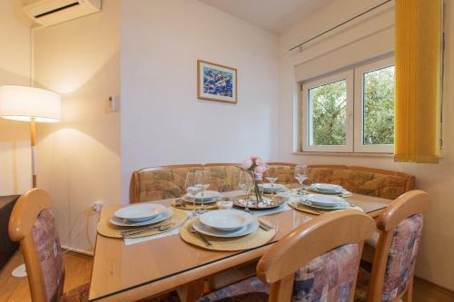 Maiv Apartments