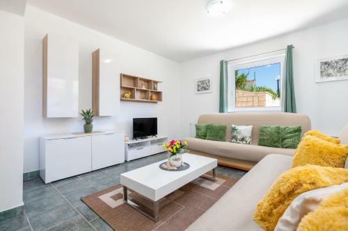 Apartments Villa Maja