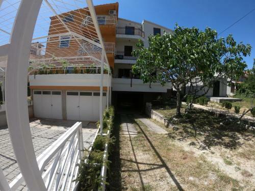 Apartments Delibasic