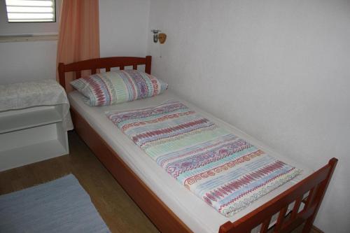 Apartment Zecevo Rtic 17129b