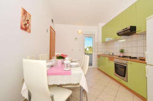 Apartmani Ba?i? Rogoznica
