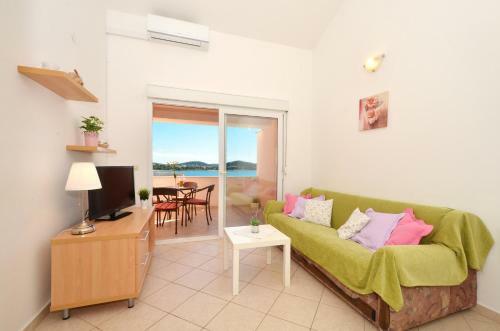 Apartmani Ba?i? Rogoznica