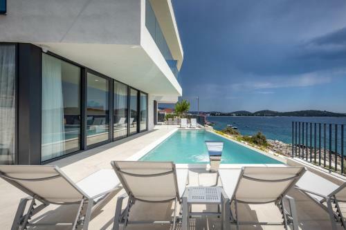 Animare Villas