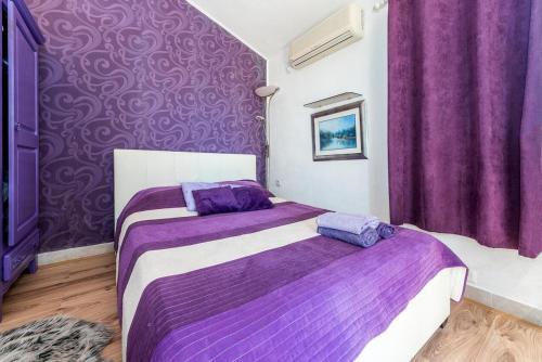 Luxury Villa With A Swimming Pool Rogoznica - 13374
