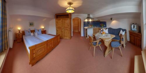 Hostal G�stehaus Alpina