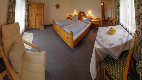 Hostal G�stehaus Alpina