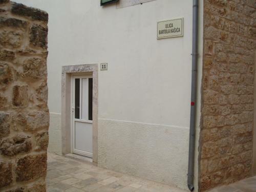 Apartamentos Mirina