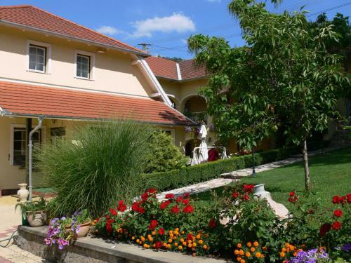 Hostal H�rsfa Sz�ll�