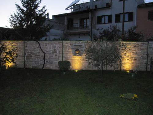 Holiday House Arena