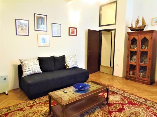 Noemi City Apartments